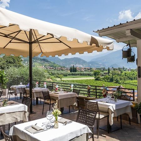 فيلا Agritur Eden Marone ريفا ديل غاردا المظهر الخارجي الصورة