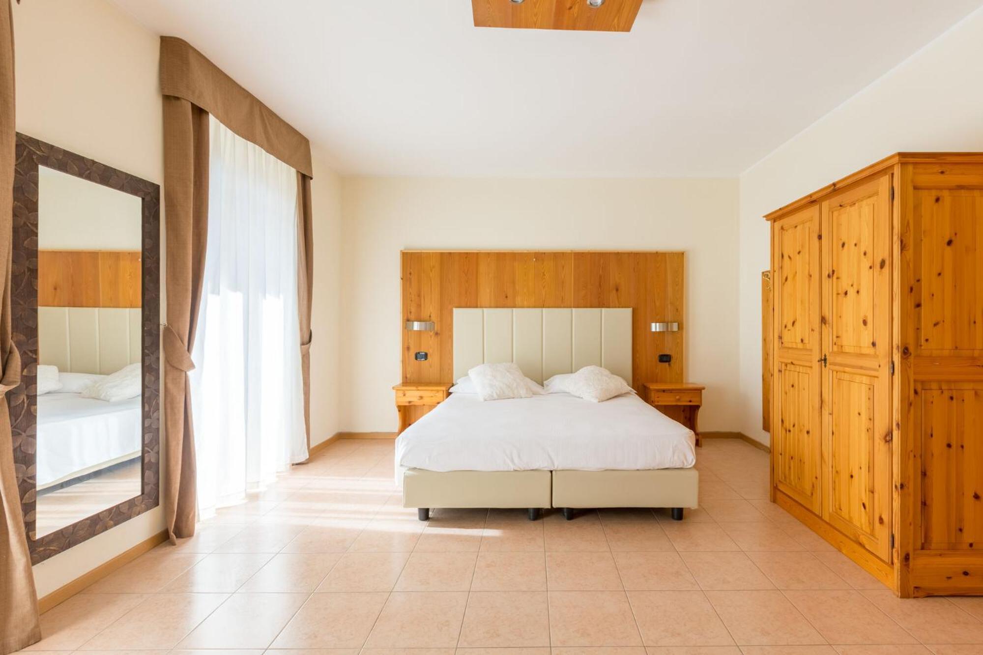 فيلا Agritur Eden Marone ريفا ديل غاردا المظهر الخارجي الصورة